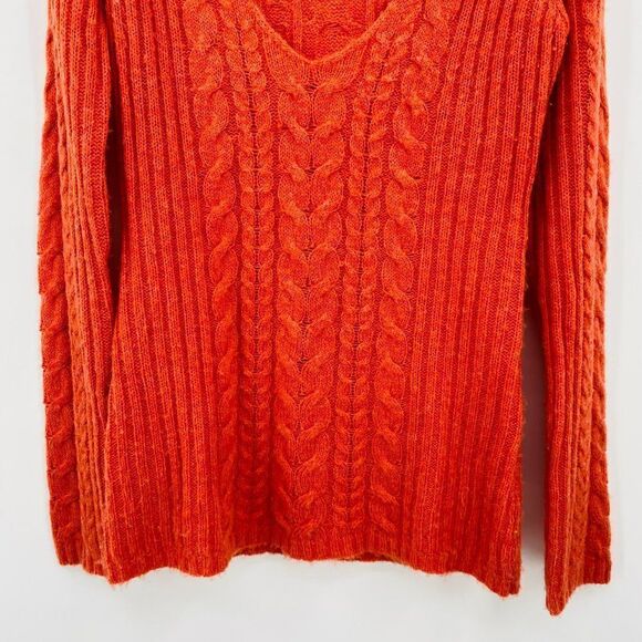 HWR Monogram Anthropologie Size Medium Orange Thin Knit V Neck Wool Sweater - Picture 3 of 9